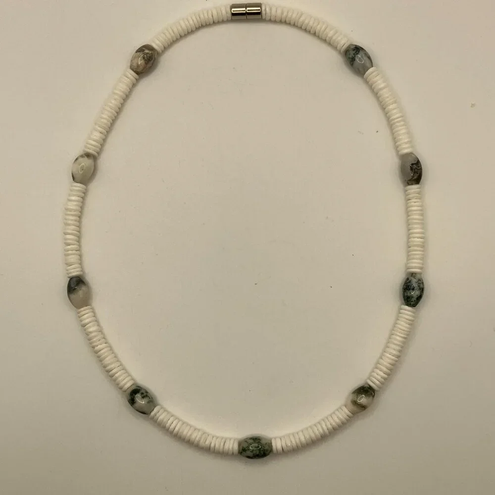 Choker 18.5 in choker Genuine White Shells Agate Gemstones NEW Handmade